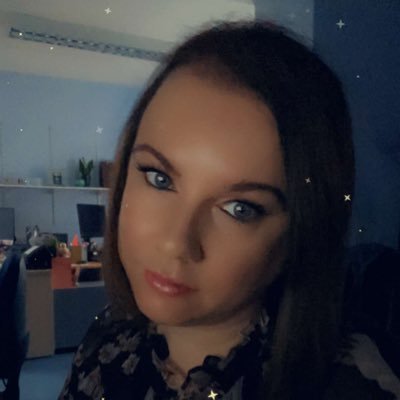 38 Years old 😩 Gin Lover 🙌🏻 Mom to my boy Alfie 👪 Love Fashion & Beauty 👠💄