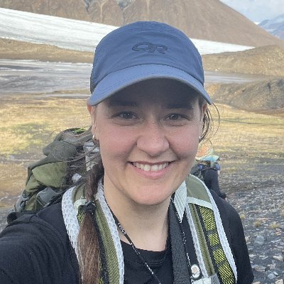 Geologist, planetary scientist, explorer, science communicator, avid outdoors-woman, mother, aspiring multilingual. Science Advisor @AvSpaceMuseum