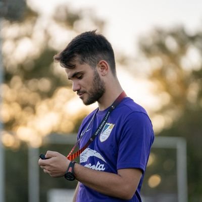 Sevilla. Ciencias de la Actividad Física y del Deporte UPO. Técnico Superior Enseñanza Deportiva. PF San Roque Balompié Fem. 
✝ 🦅