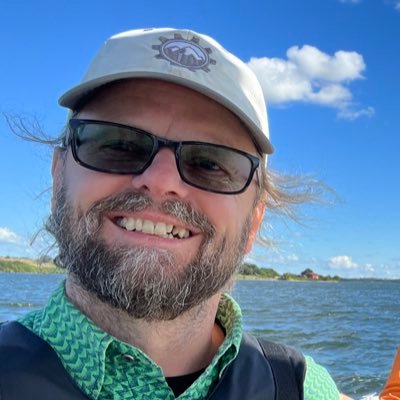 Climate scientist, dad, beach, bike, and beer lover. These days more on https://t.co/vebjPz6gGx.