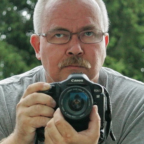 BjornErikNebell's profile picture. Daglig leder av Eiker Media AS, redaktør av https://t.co/HzWKeWFLUp og fenrik/militærpoliti (P). Twitrer også om @Parkeringsrett.