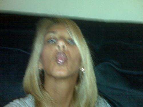 blondetender85's profile picture. 