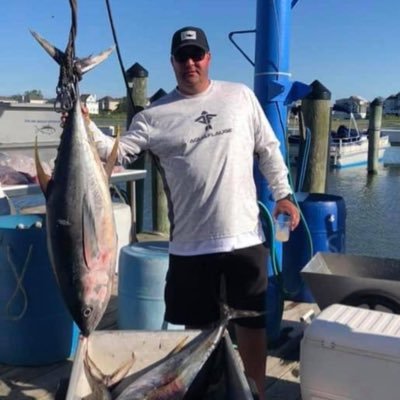 Rhoads43's profile picture. A father.