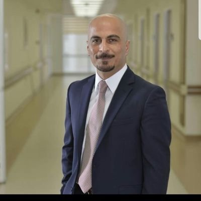 Hepatopancreatobiliary surgeon, robotic HPB surgery. Koc University School of Medicine HPB Division Professor of surgery. Amateur drawer. Sailor