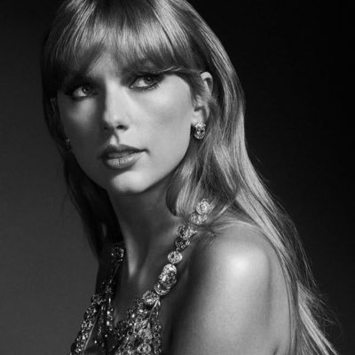 _badwastheblood's profile picture. taylor swift, always right