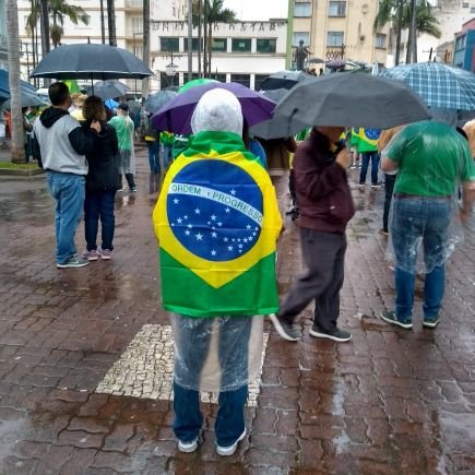 Deus, Pátria, Família e Liberdade! 🇧🇷🇧🇷🇧🇷🫡😎💚💛💙 Não respondo a DM 🚫! Fechada com Bolsonaro!