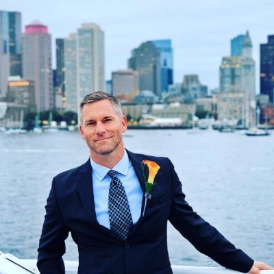 Love and freedom, optimism and humor, my hobbies are fitness, travel, food, US stocks, diversified cryptocurrency investors