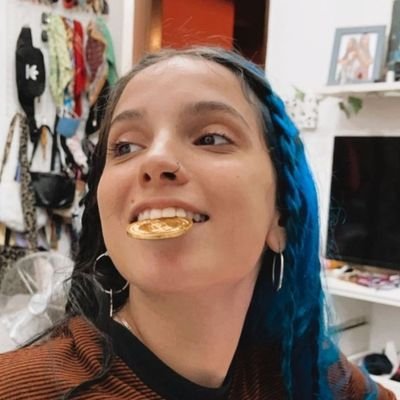escorpio y fan de la cocacola como angie 🫶🏼