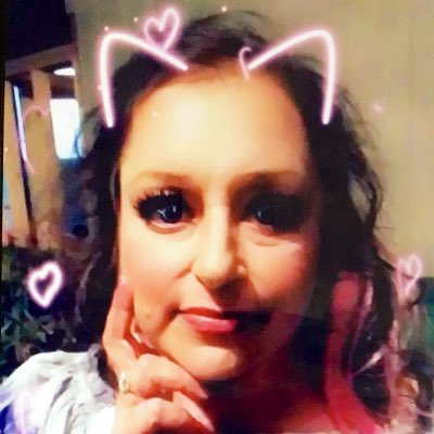 budd_carolynn's profile picture. I am a professional Jewish mother.