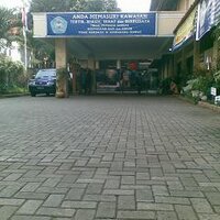 Unindra (@unindra1) 's Twitter Profile