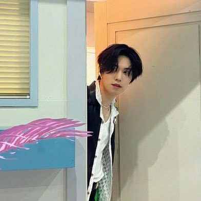 p_minhyukie's profile picture. 24/7 thinking about #라키