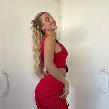 lecwrcgf's profile picture. eu e o charles leclerc rindo de desespero⠀ela/dela-a