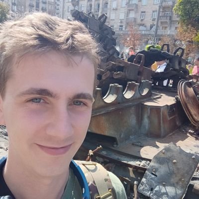 Свідок української локалізації @Шлякбитраф
Свідок молодіжного активізму @ФРІ