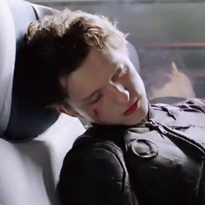 𝗔 𝗸𝗶𝗱 𝘄𝗵𝗼 𝗰𝗮𝗻 𝘀𝘁𝗼𝗽 𝗮 𝗯𝘂𝘀 𝘄𝗶𝘁𝗵 𝗵𝗶𝘀 𝗯𝗮𝗿𝗲 𝗵𝗮𝗻𝗱𝘀.
(🕷)