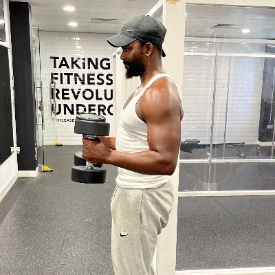 Body transformation ALL NATURAL | Fitness and Health 💪🏾 
Calisthenics | Gym🏋🏾‍♂️ 
Help people LOSE WEIGHT | GAIN MUSCLE ⬆️