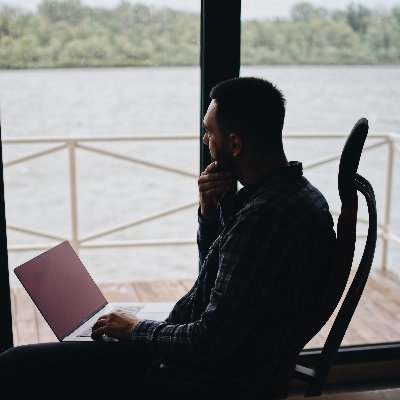 Senior Publication Consultant
---------------------------------
Book Publishing,
Ghost Writing,
Book Editing,
Proofreading,
Best Seller Strategist.