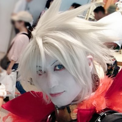 自作派コスプレイヤーだったけど最近サボり気味。たまに作るものはだいたい頭悪い。Fate、原神、アークナイツ重点。