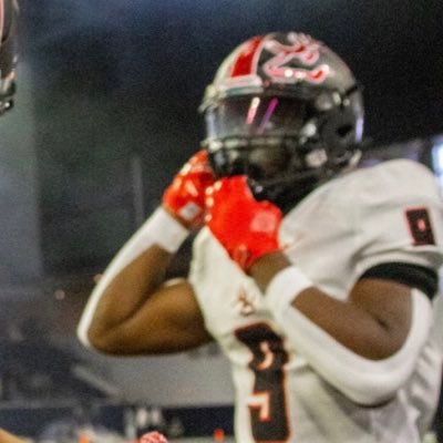 Burleson Highschool📍|| DE/OLB/EDGE #9 || 6’1 || 215lbs || GPA: 3.5 
NCAA ID: 2211716731 https://t.co/yBeimLqcig