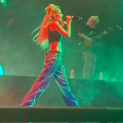 elyse451's profile picture. I mostly just post about Halsey