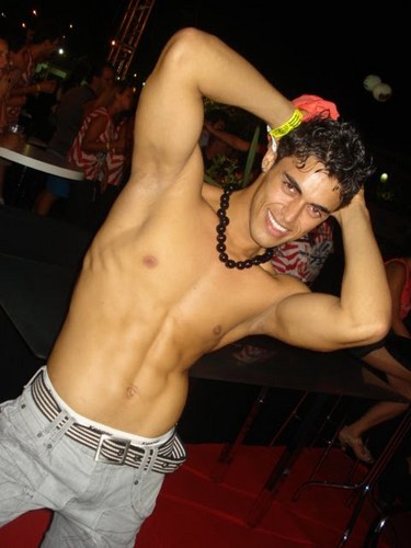 Adicionem aê no MSN Pleease :   RafaellFellipe02@hotmail.com