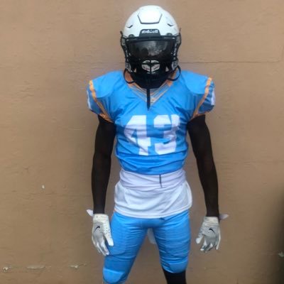 6’1💪🏿💯|| weight 170🏋🏿🦾||40 yard 4.51🏃🏿‍♂⏱|| LB @piercesharks || 2021 ALL-MET, ALL STATE ,first TEAM #LLMrCoolWitIt🆒🆙 #LLDesDoingNumbers💔🕊