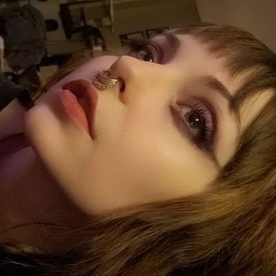 Loyal to the gore • artist with an undying enthusiasm for horror media • video games • fantasy • sci-fi •
#HorrorFam 🎃🦇🗡