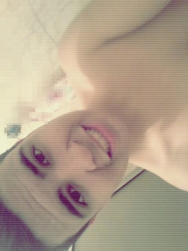 140 caracteres não me define como pessoa #RUM . u.u kk