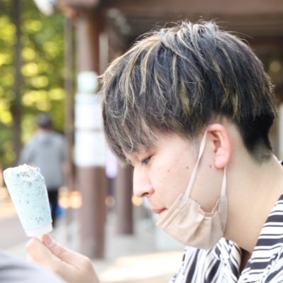 【現在 実績を積むために無料でDM学習相談承ってます✉️】20代前半の飲兵衛フリーランス🍻/ 「育てる」事に特化したエンジニアになる / Fラン入学⇨在学中に独立し月6桁⇨上場企業PM経験 / キャリア相談実績300名超え / 初学者の方に向け学習手順や案件の取り方など発信します👐 /三度の飯より酒と彼女が好き🥃