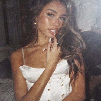 “In the future if by some miracle, you ever find yourself in the position to fall in love again,fall in love with me 💋“
