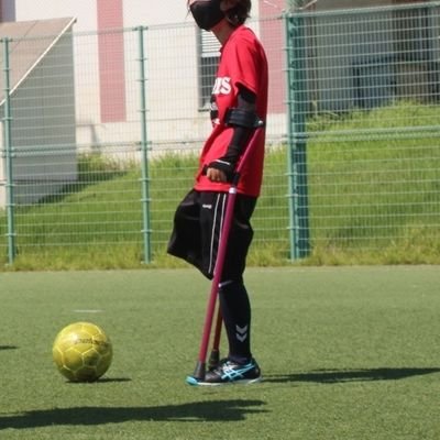 右大腿義足
15歳で骨肉腫
臨床検査技師
初級パラスポーツ指導員
「ありがとうは魔法の言葉」大切な方が残してくれた言葉!
#アンプティサッカー(インバイツ兵庫)
#シッティングバレー(メディカル)
#パラクライミング