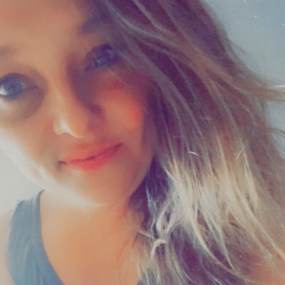 NikkiJ0206's profile picture. Choose people who lift you up