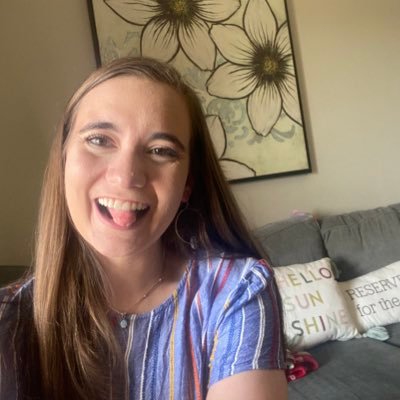 aliciaaaaat's profile picture. and from the chaos of her soul there flowed hot cheetos // she/her // utd alum