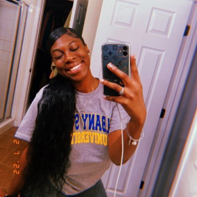 Fmoig:Longlivebee |Social Work Major 📚|ASU22💙💛