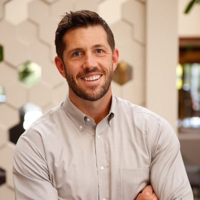 Founder - DEO - Dentist Entrepreneur Organization
High ticket coaching program for dentists scaling from $1.5M - $30M
250+ Dentist Members