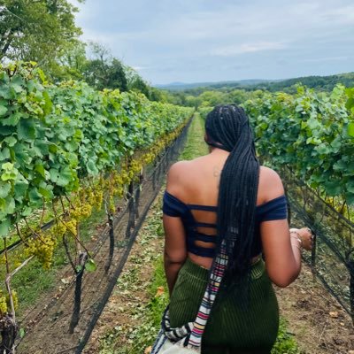 tifftay28's profile picture. tony told us this world was ours🌻