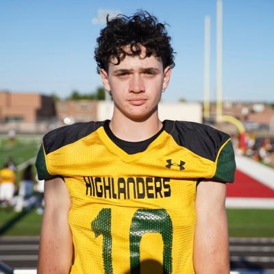 📍 Lawton Oklahoma MacArthur WR class of ‘24 | 5’10” 165lbs | 4.35 gpa | @MacHighlanders 🏈🏃 | 10.79 FAT 100m dash | Jesus Is King