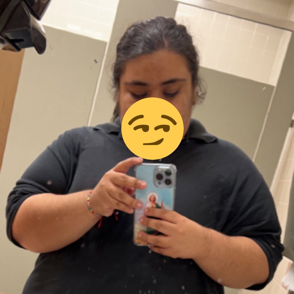 AylinLeal11's profile picture. 