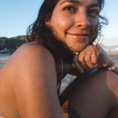 ~ Felicidad es no necesitar de ella