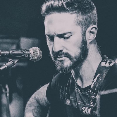 Singer songwriter, based in Ireland, but a passion for american country, real country music! It tells a story.. check out https://t.co/Rq0gQR3vIV