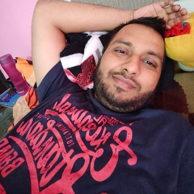 हर फिक्र को धुंये में उड़ाता चला गया