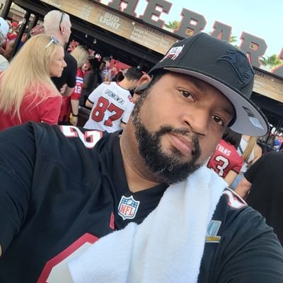 2X-Testicular​ Cancer Survivor, USMC Vet, USF Alum 🐂 #WeAreTheBay #CrüeLife Follow FB & IG @AllThingsTBbucs contributor for https://t.co/d9i3oKlF2H