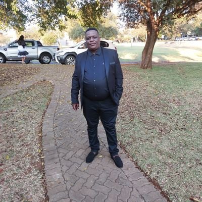 Ompas12's profile picture. always happy