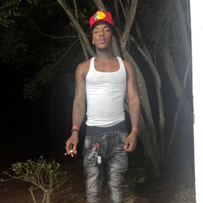 🎚444💫//New Twitter…/TrenxhBaby 🏚👶🏾