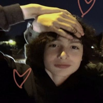 she/her. 15  ｡･:*:･ﾟ’☆

 ✿а что я могу сказать? 
двк, бсд, оно, ева, ипра  +щитпостинг...
это ,наверно, что то сказало.