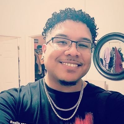 JulioAGonzale12's profile picture. Everyday existential crisis.