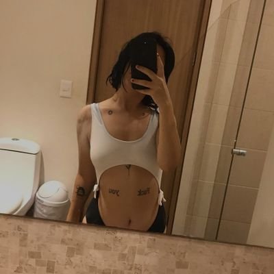 FollowsFriendly's profile picture. She/her. Born in Austria, Raised in New York.
🔥🔥HIT FOLLOW FOR A FOLLOW🔥🔥
🥵🥵DM FOR NAUGHTY PICS🥵🥵
❤️