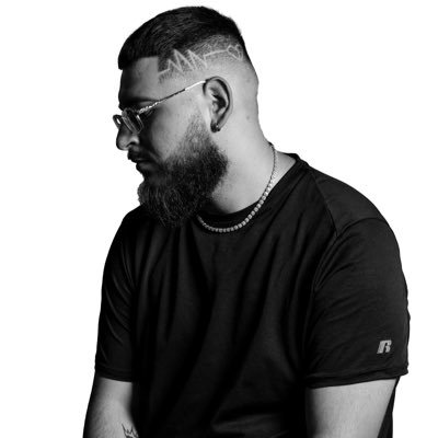 || 23 Yrs Young || Co - Founder of Messy Room Records || dad of 2 || Ada 💍 ||