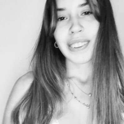 lourdesosa13's profile picture. 🦋 aimeharry_