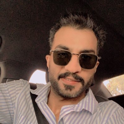 akramhobani's profile picture. روائي سعودي | نبدو شخوصًا في قصص لم نقرأها بعد