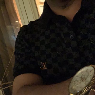 هناك من ترتقي بالحوار معهم..وهناك من ترتقي بالصمت عنهم.🇰🇼🇰🇼